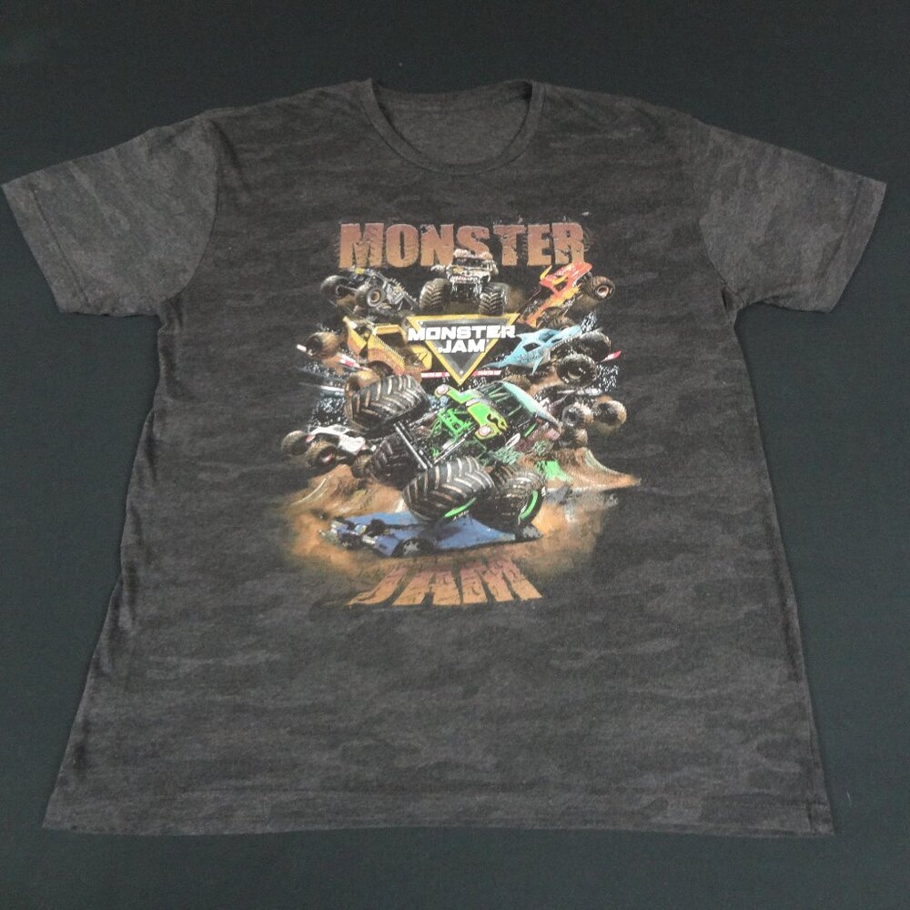 MONSTER JAM MONSTER TRUCKS - MEDIUM GRAY CAMO T-SHIRT L384